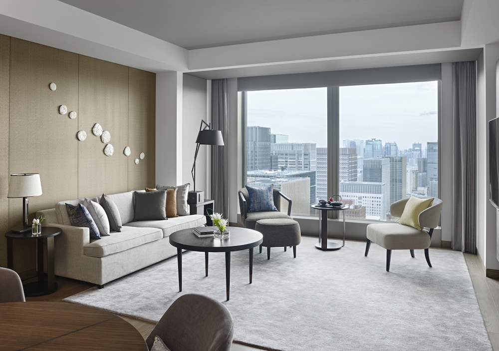 Four Seasons Hotel Tokyo Otemachi 32/64