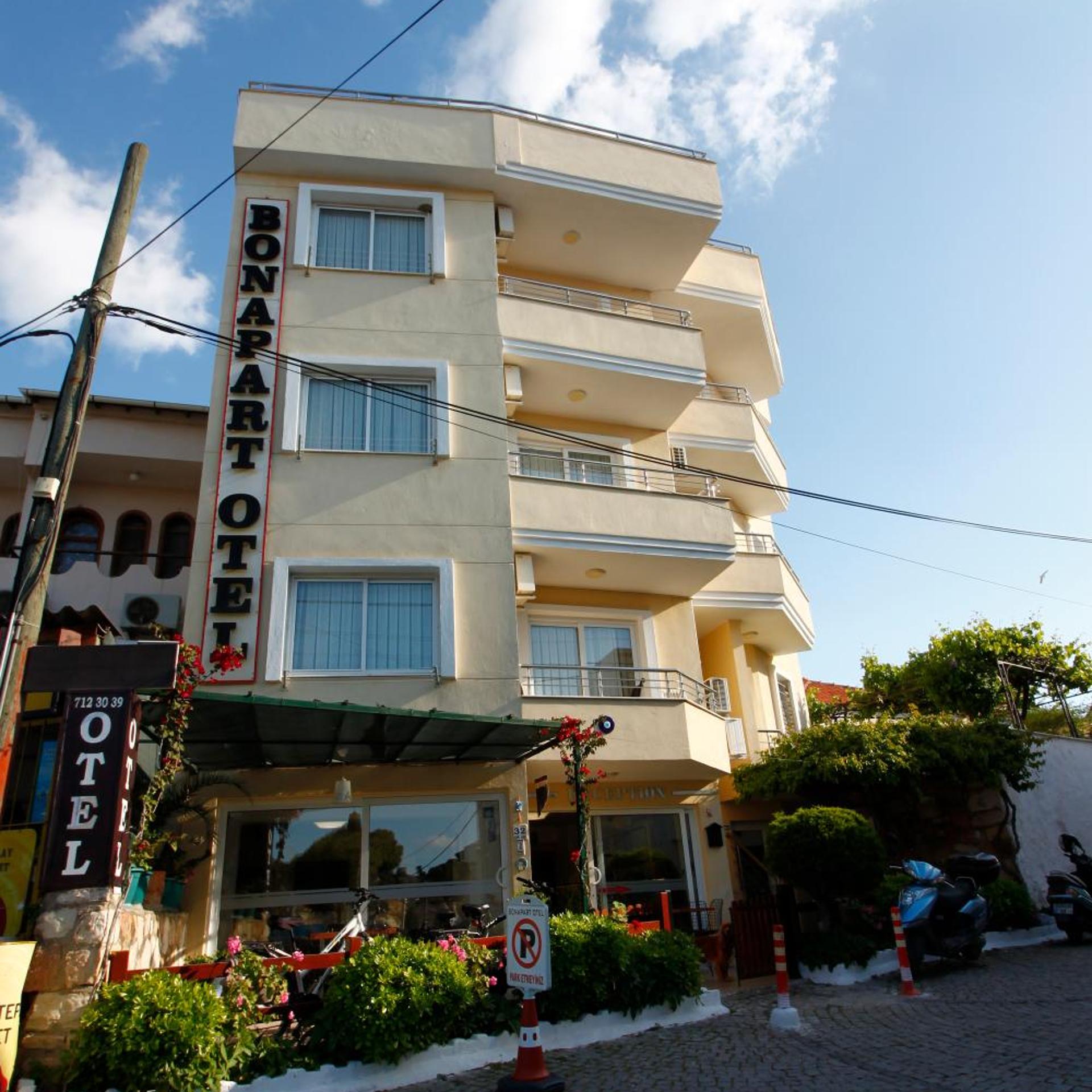 Bonapart Hotel 5/47