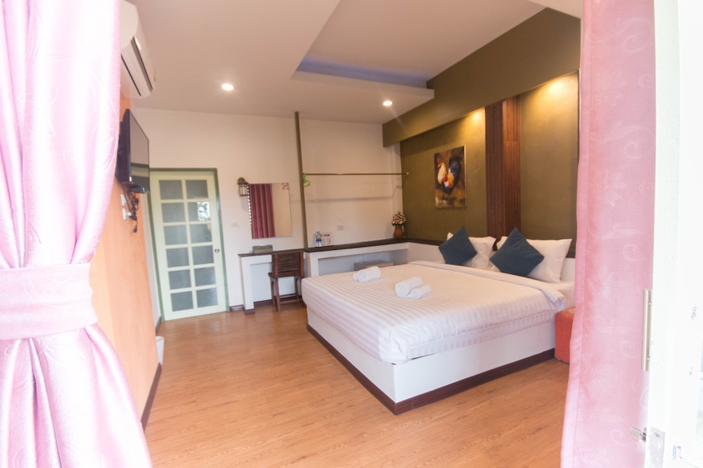 IP Plus Resort Chanthaburia - Halal Hotel 26/65