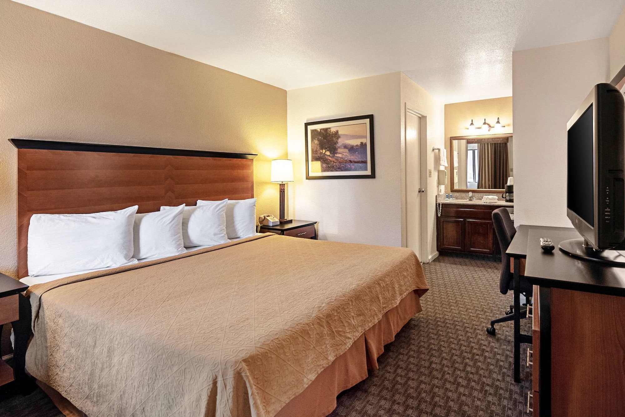غرفة قياسية بسرير كينج، Rodeway Inn At Nevada State Capitol 3/5