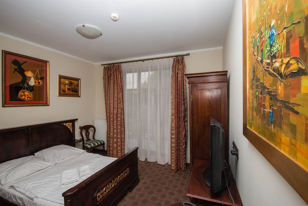 ROOM, SINGLE, SINGLE BED