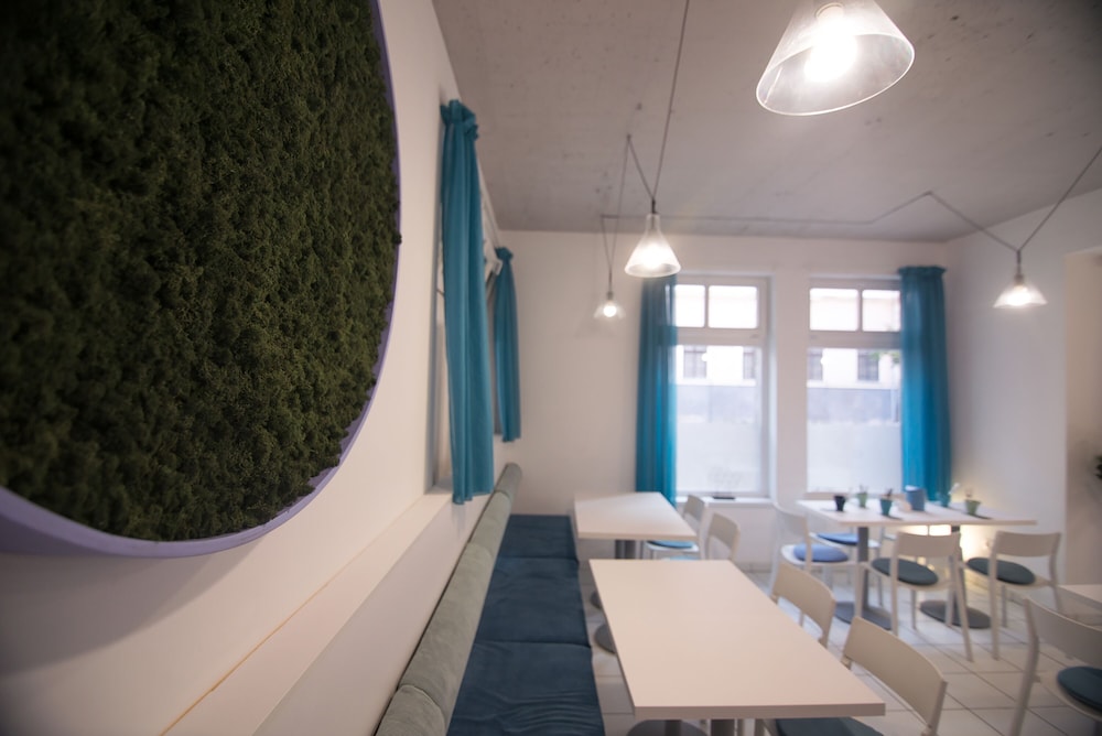 CIVITAS BOUTIQUE HOTEL 72/79