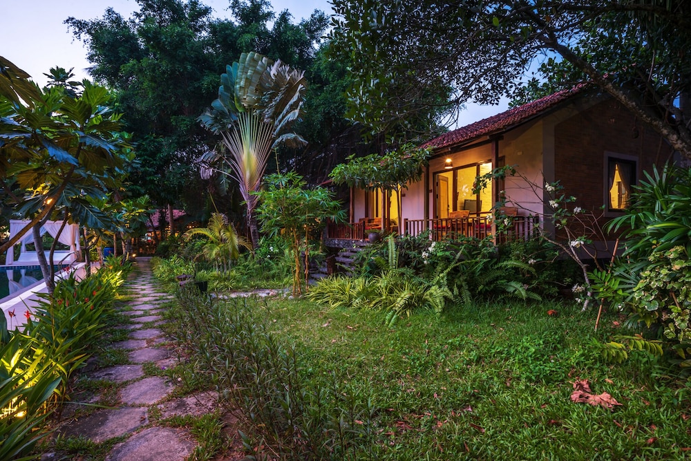 An Nhien Retreat 2/65