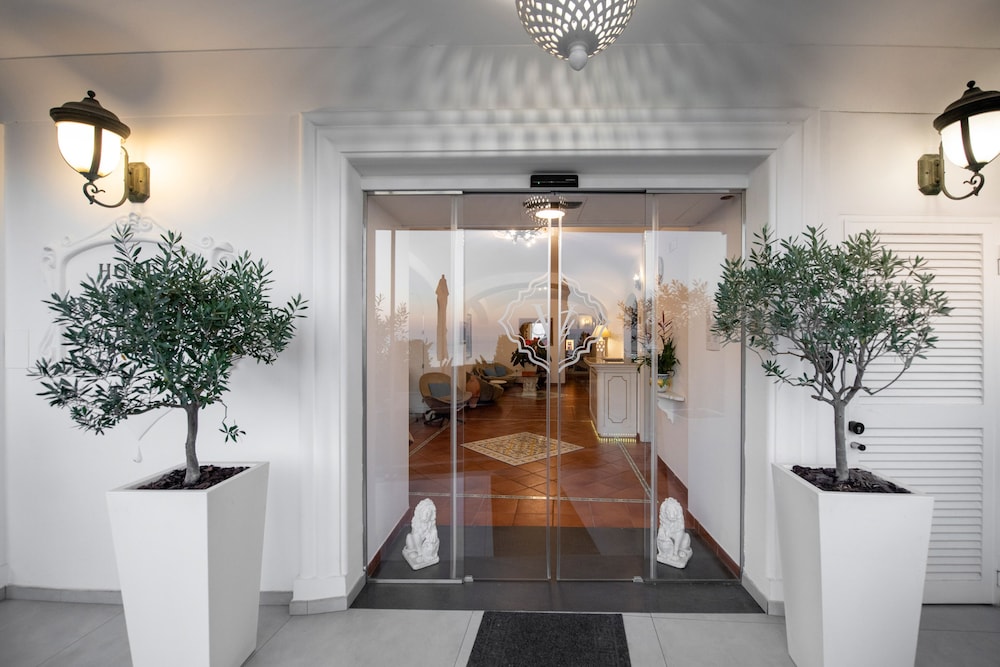 Hotel Villa Gabrisa 6/50