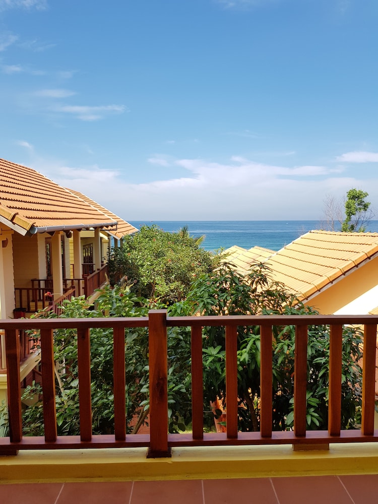 Free Beach Resort 47/50