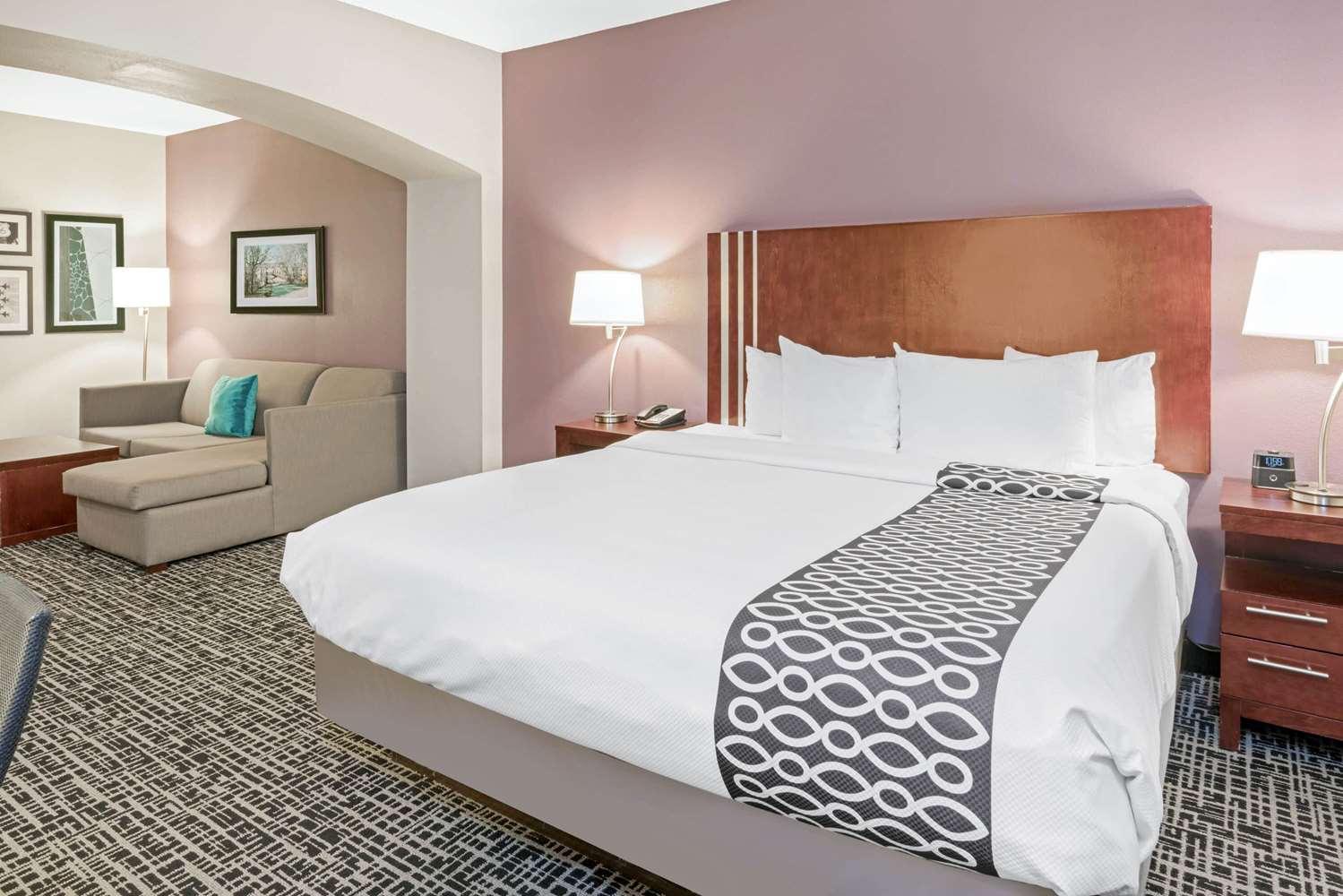 La Quinta Inn & Suites by Wyndham Oklahoma City -Yukon 8/22