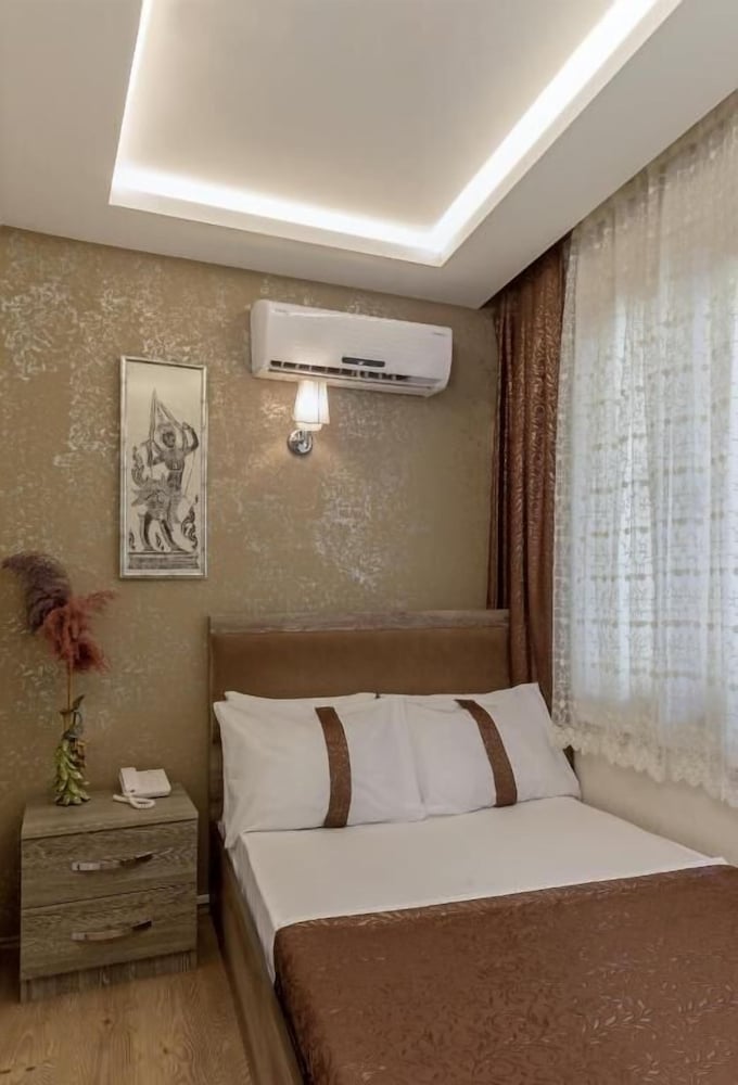 Carvan Hotel 16/55