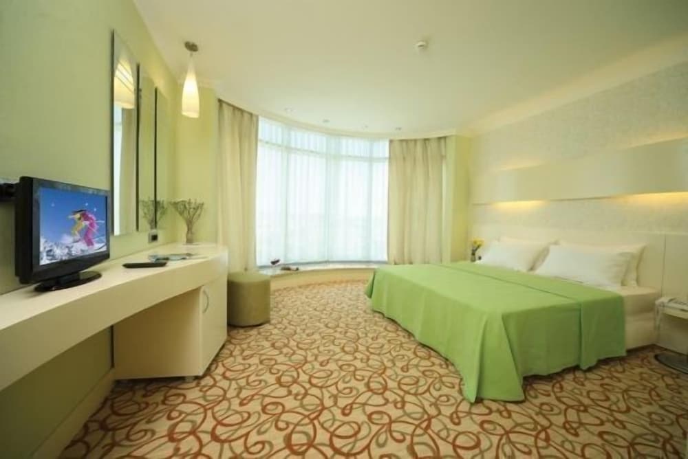Double Royal Hotel 11/18