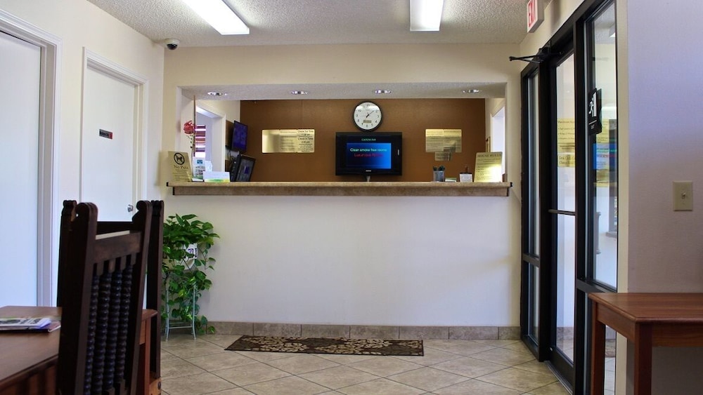 Carom Inn a Travelodge by Wyndham Denham Springs/Baton Rouge 1/33