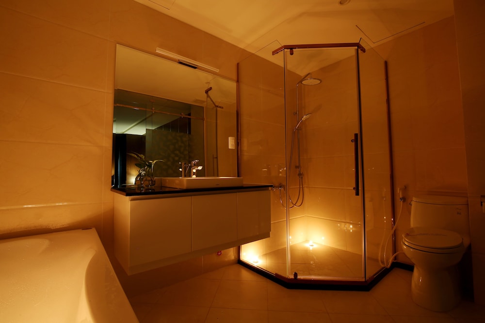 Prague Hotel 88/100
