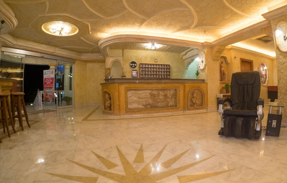 Aphrodite Hotel 6/34