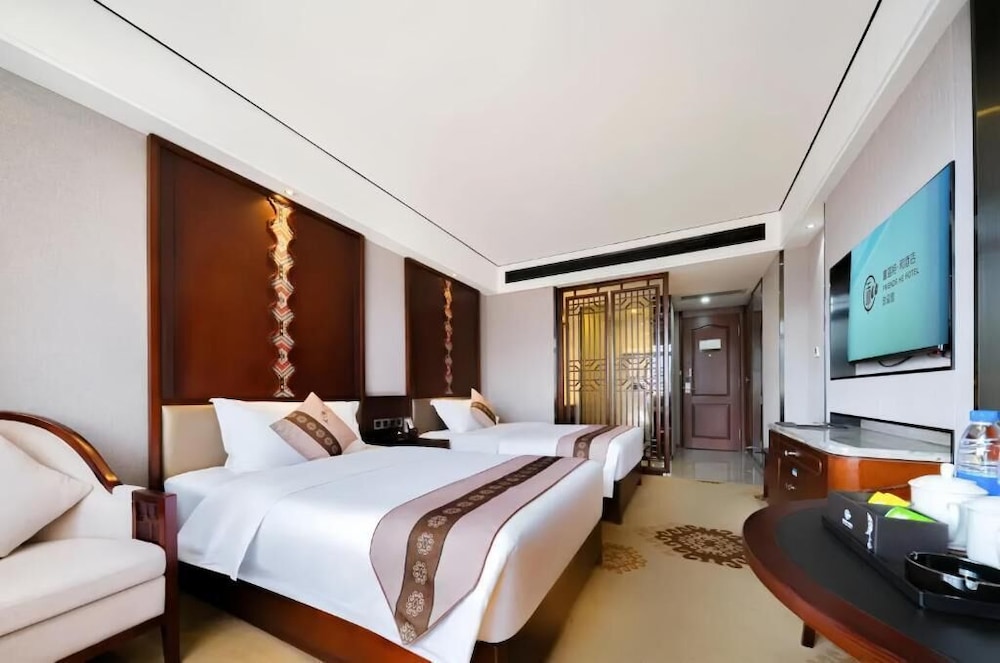 The Sky Gate Hotel 24/46