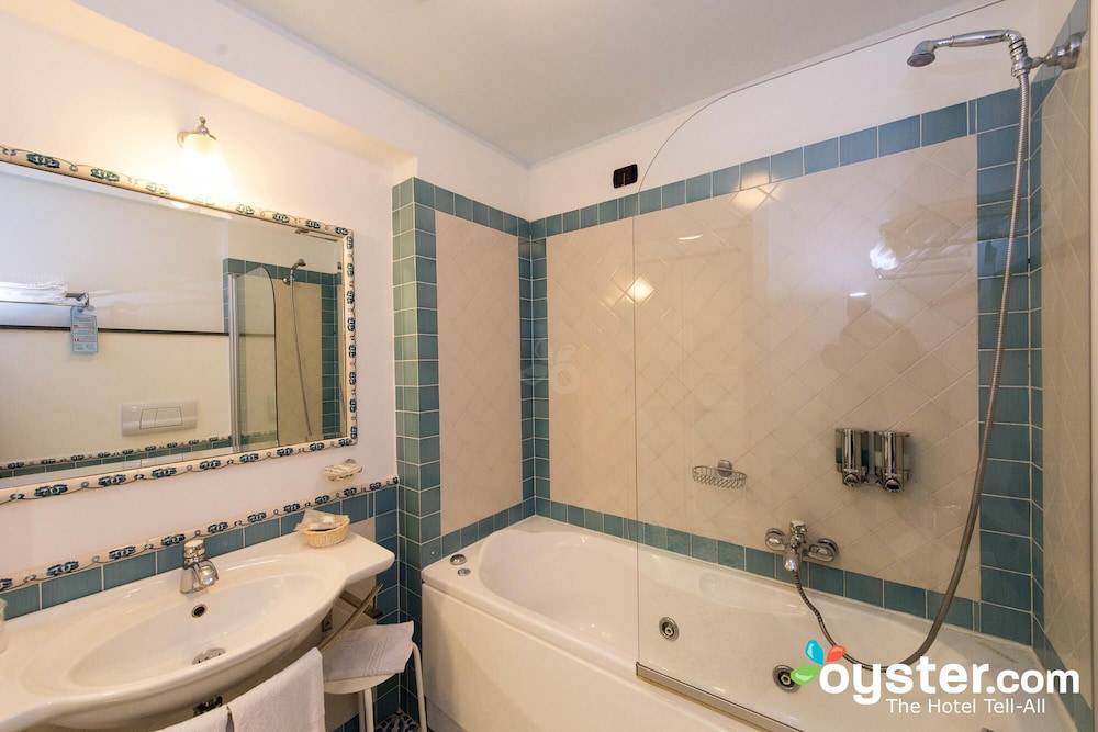 Hotel Bougainville 47/50