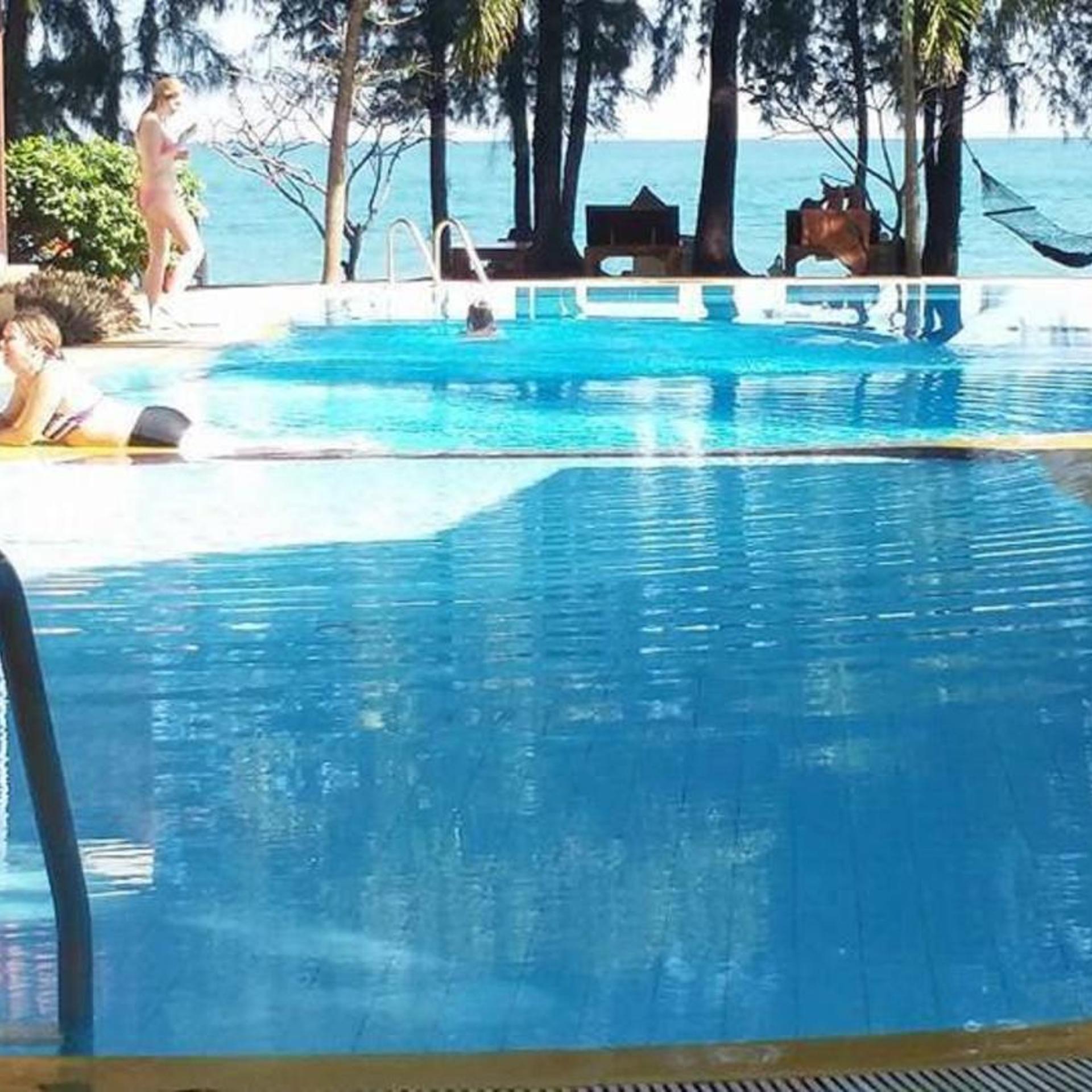 Bayview Beach Resort 49/54
