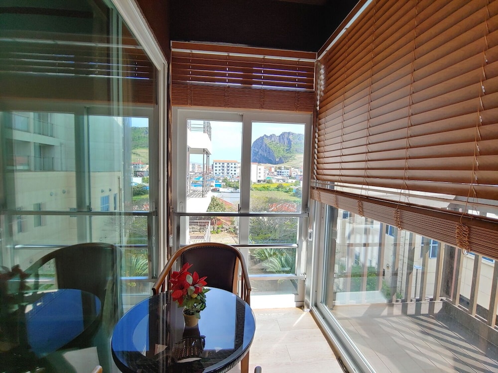 Seongsan Sunrise Pension 14/30