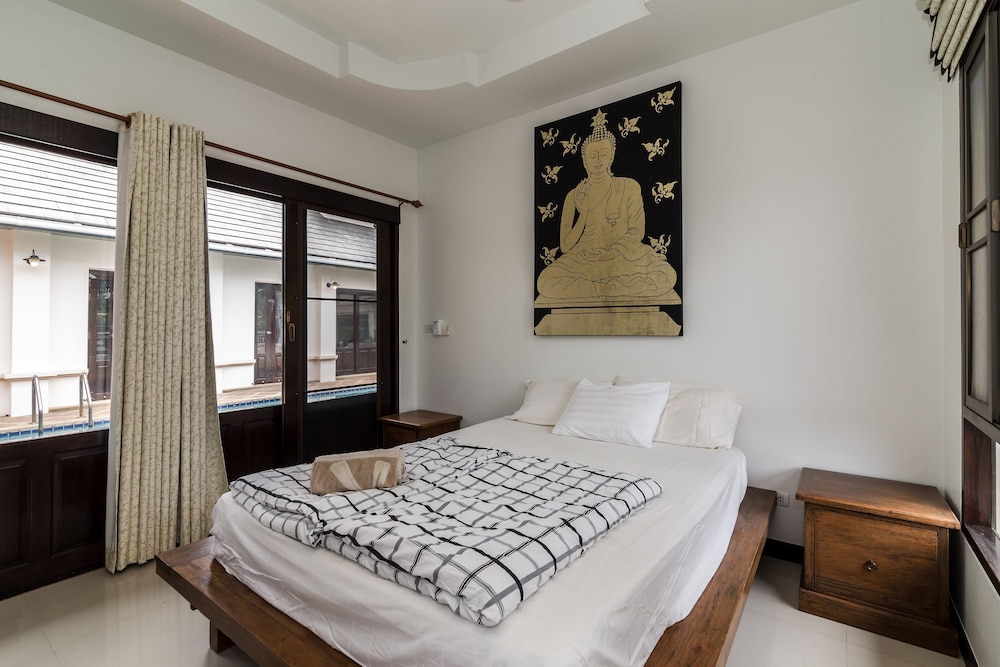 4 Bedroom Private Bali Style Villa Hh1 7/45