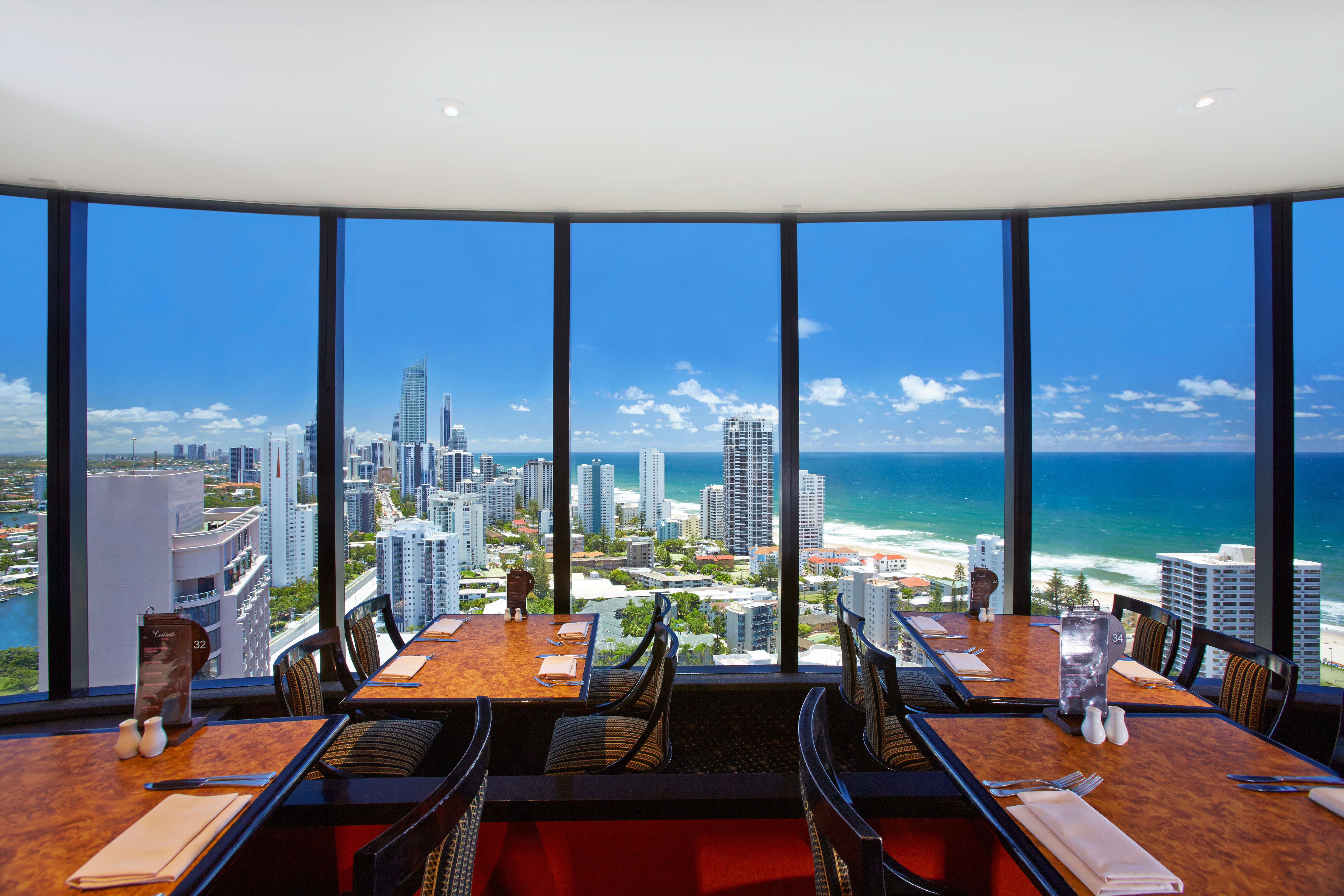 Crowne Plaza Surfers Paradise 62/77