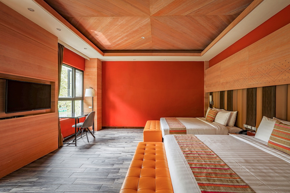 Sunrise Hot Spring Hotel 8/50