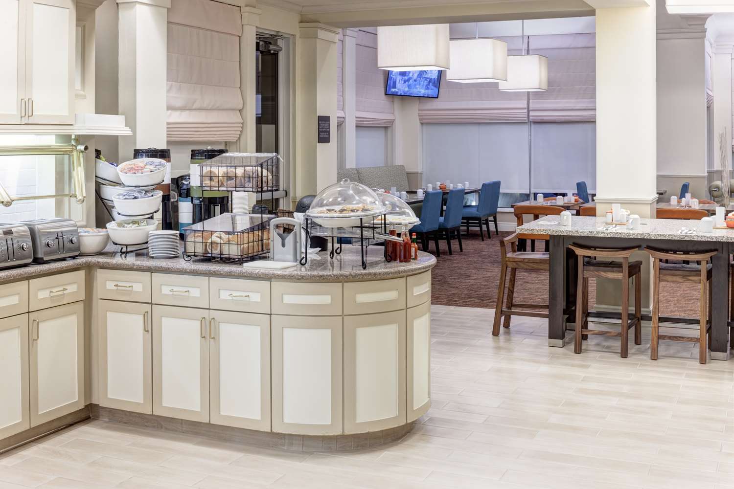 restaurant cafeteria