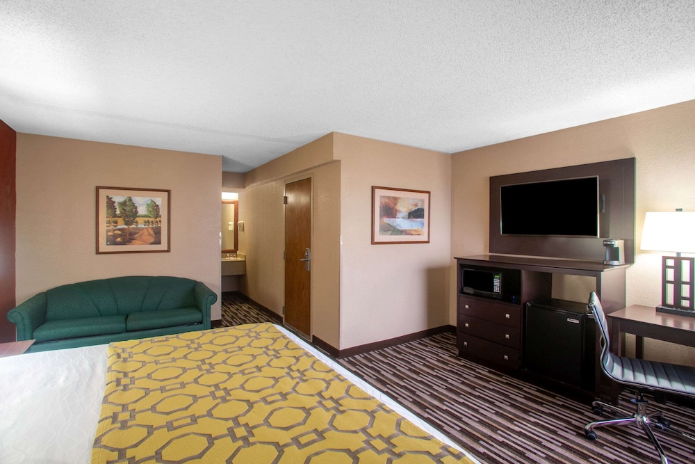 Baymont By Wyndham Springfield South Hwy 65 30/50