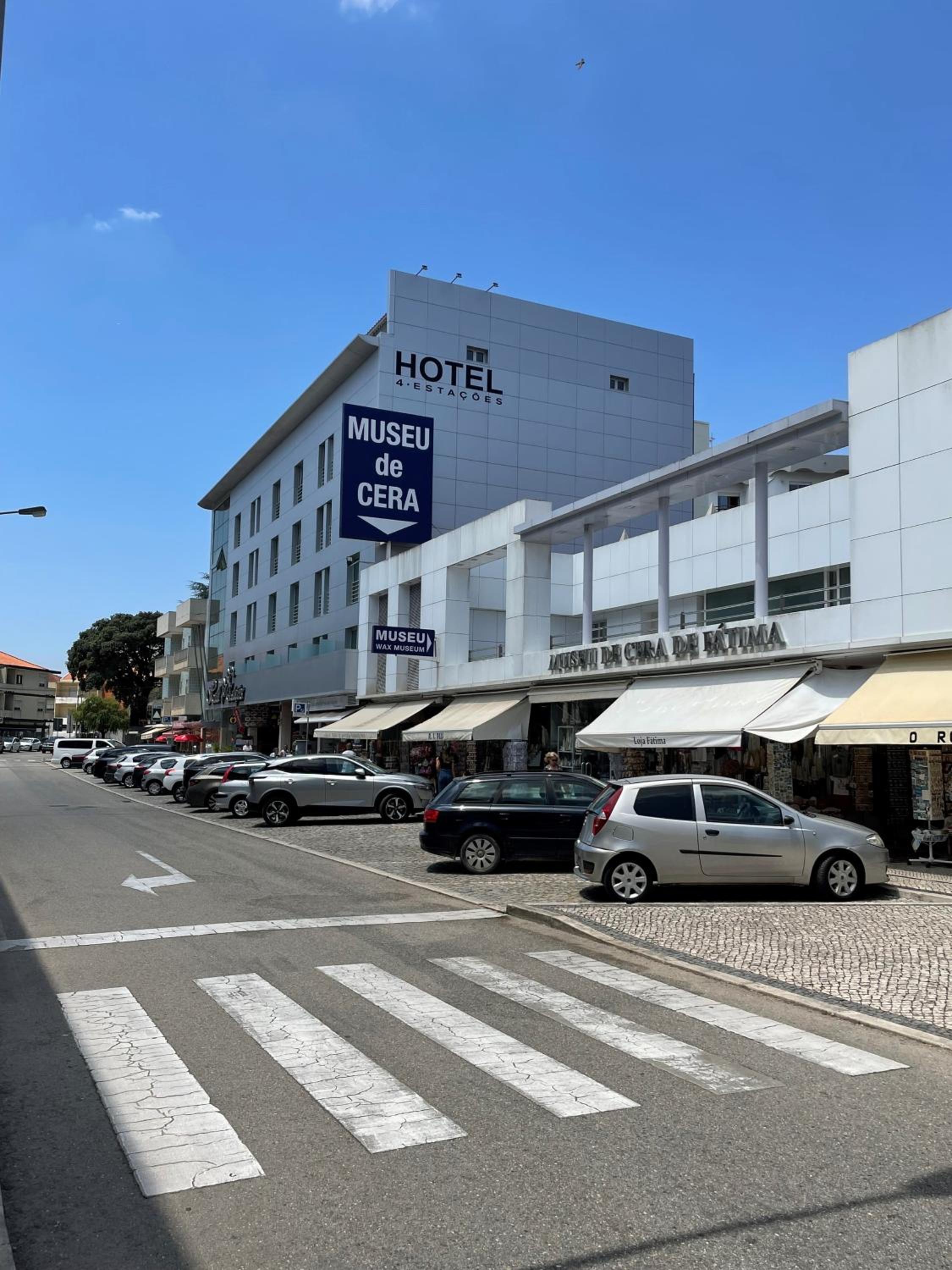 Hotel 4 Estacoes 44/50