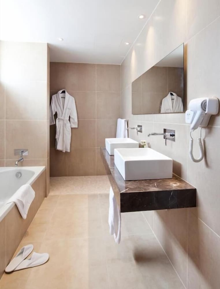 Gold Lagoon Kosher Hotel 20/20