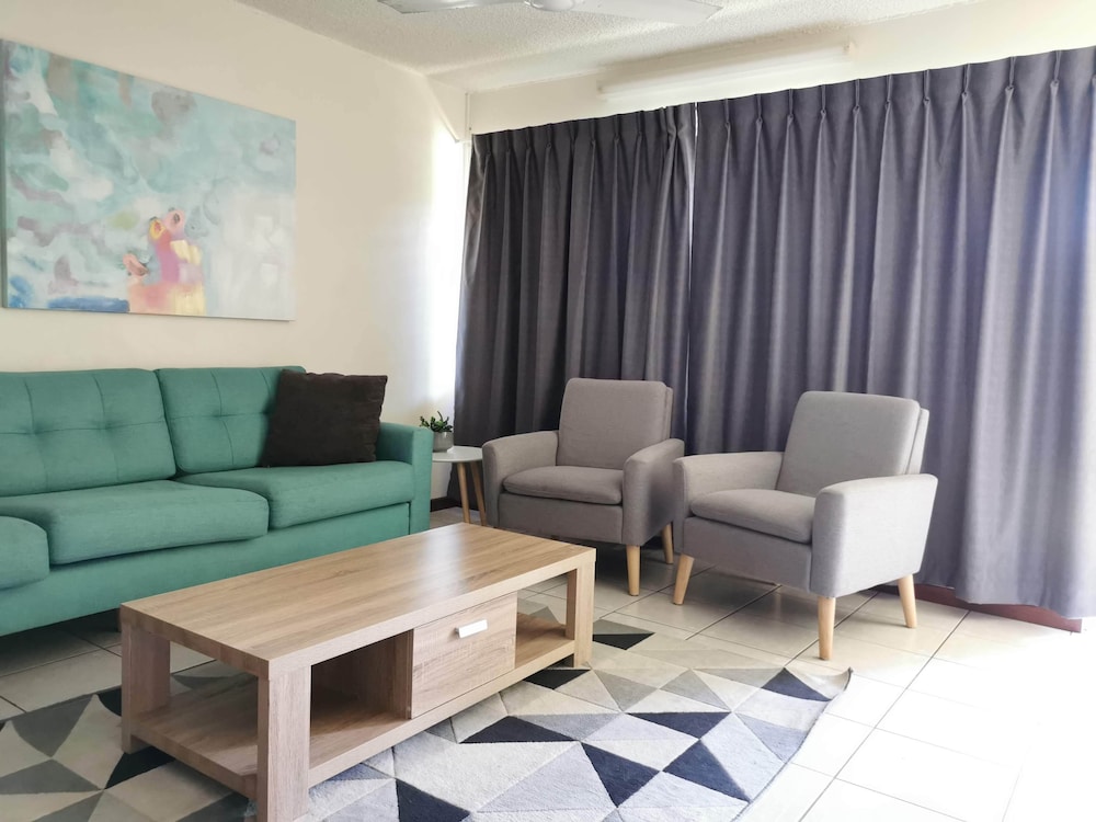 Palm Waters Holiday Villas 16/32