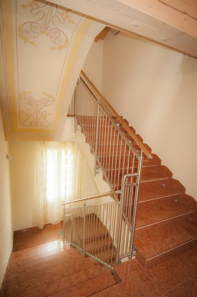 Hotel Villa Maranello 10/27