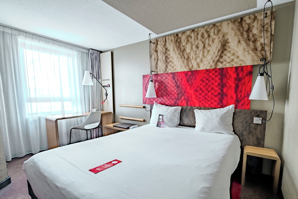 Ibis Marne La Vallee Champs 21/57