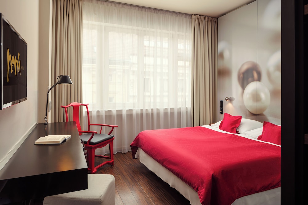 Perla Hotel 5/53