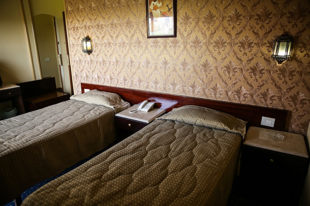St George Hotel Cairo 18/72