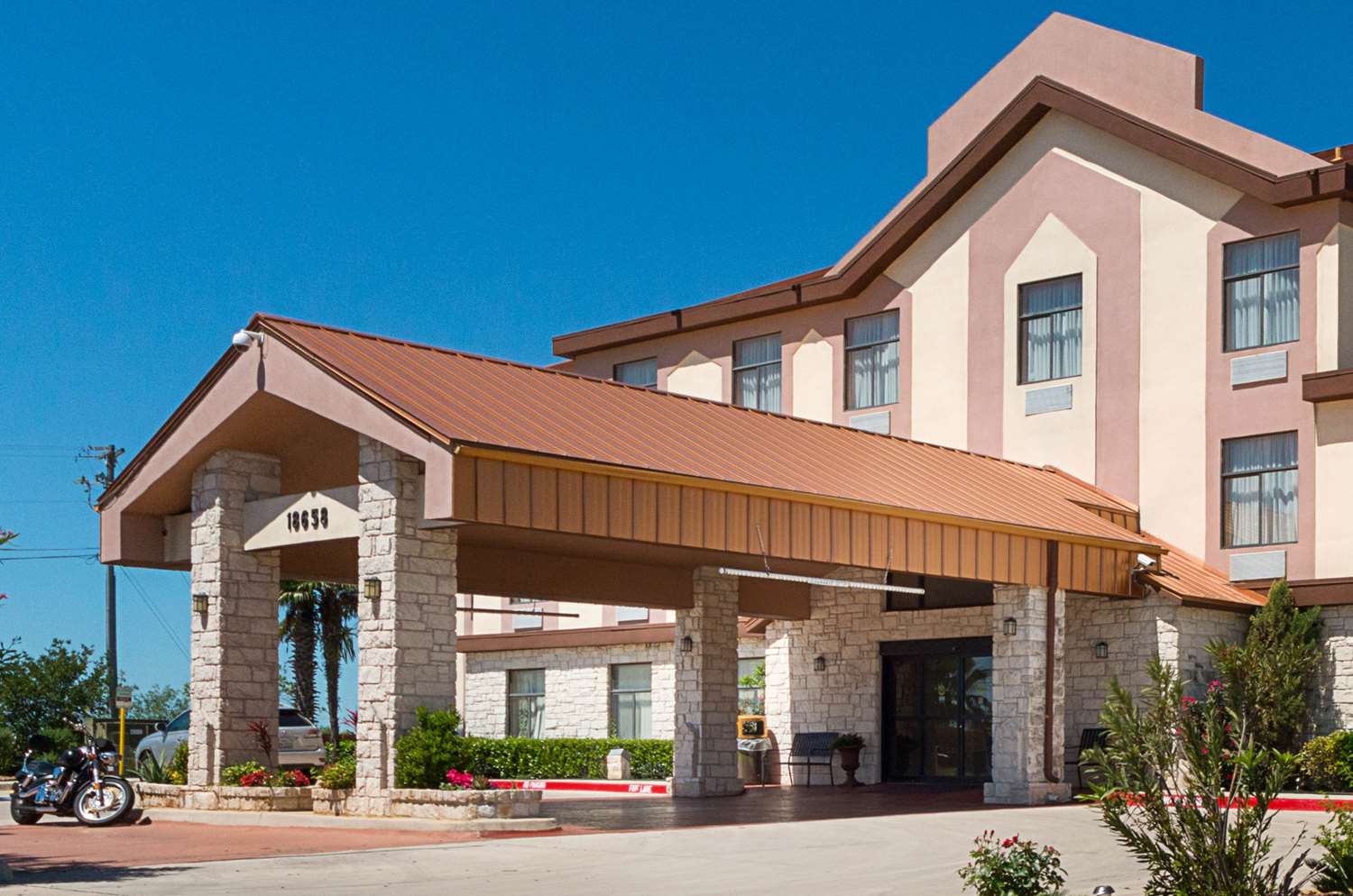 Quality Inn & Suites Buda, TX 2/21