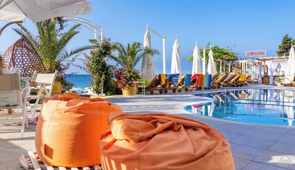 Aphrodite Hotel 36/73