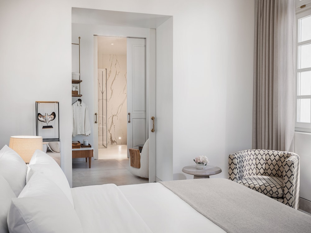 JUNIOR SUITE, LUXURY