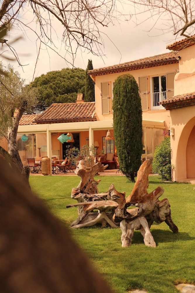 Hotel La Garbine 39/50
