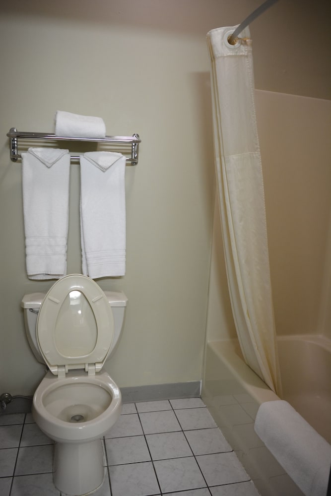 Travelodge By Wyndham St Louis 16/19
