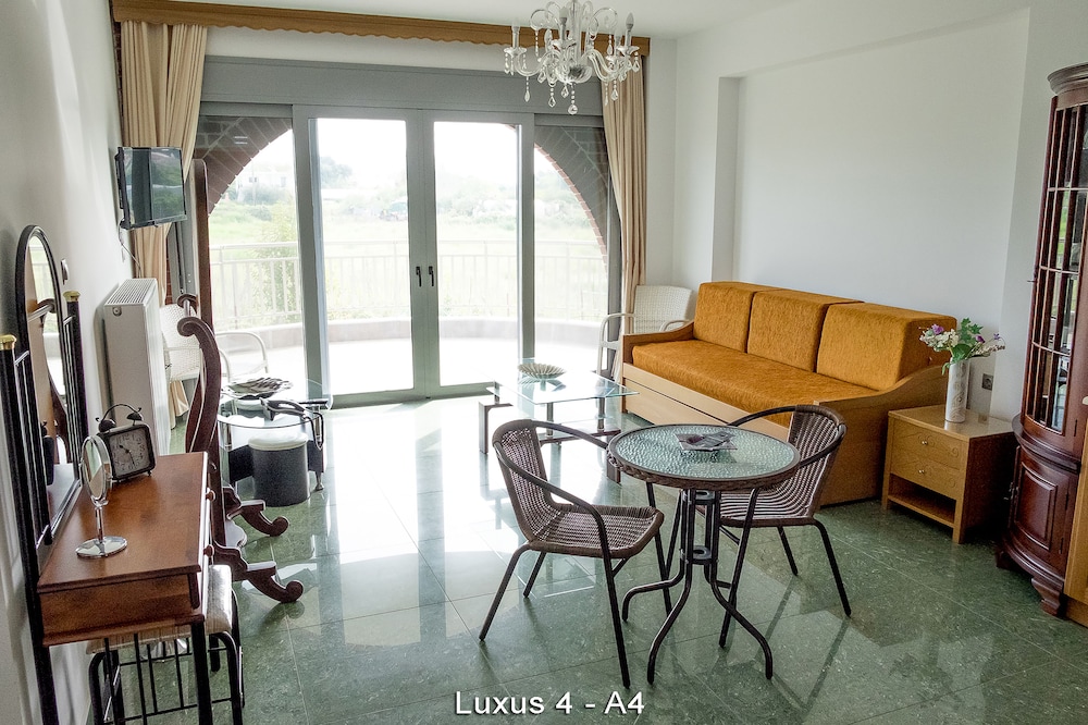 Ionionstar Hotel 25/48