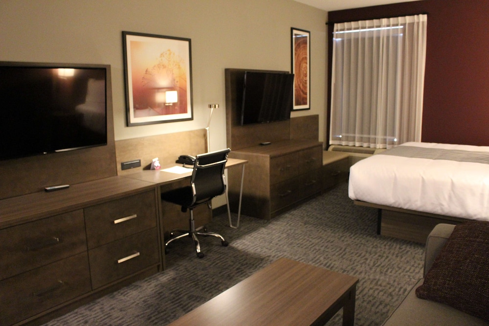 Best Western Plus Dauphin 9/35