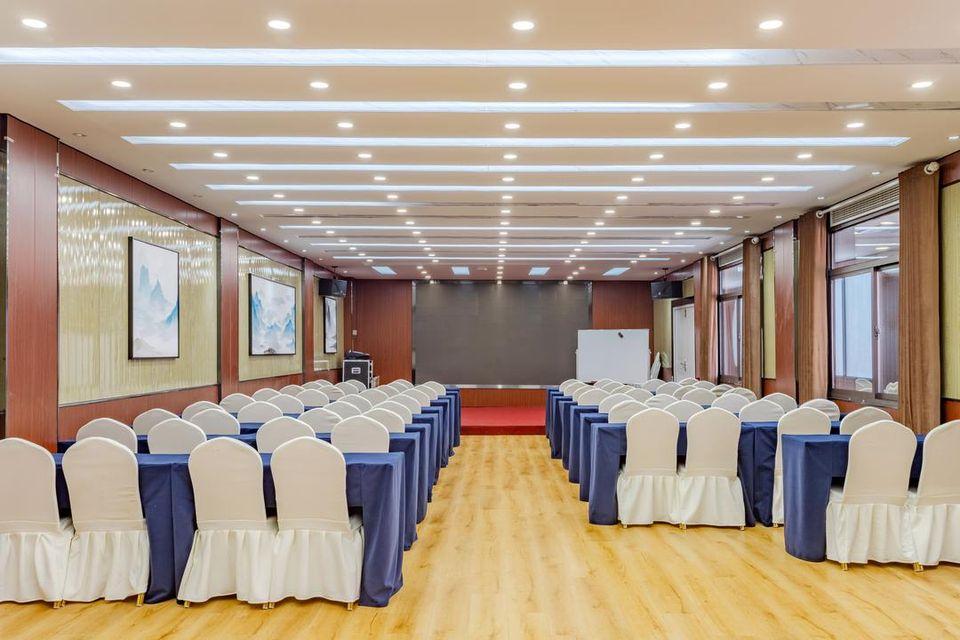 Shangpin Crystal Hotel (Hefei Fubang Plaza) 32/37