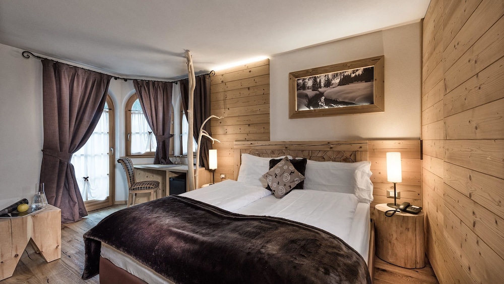 LUXURY, DOUBLE BED