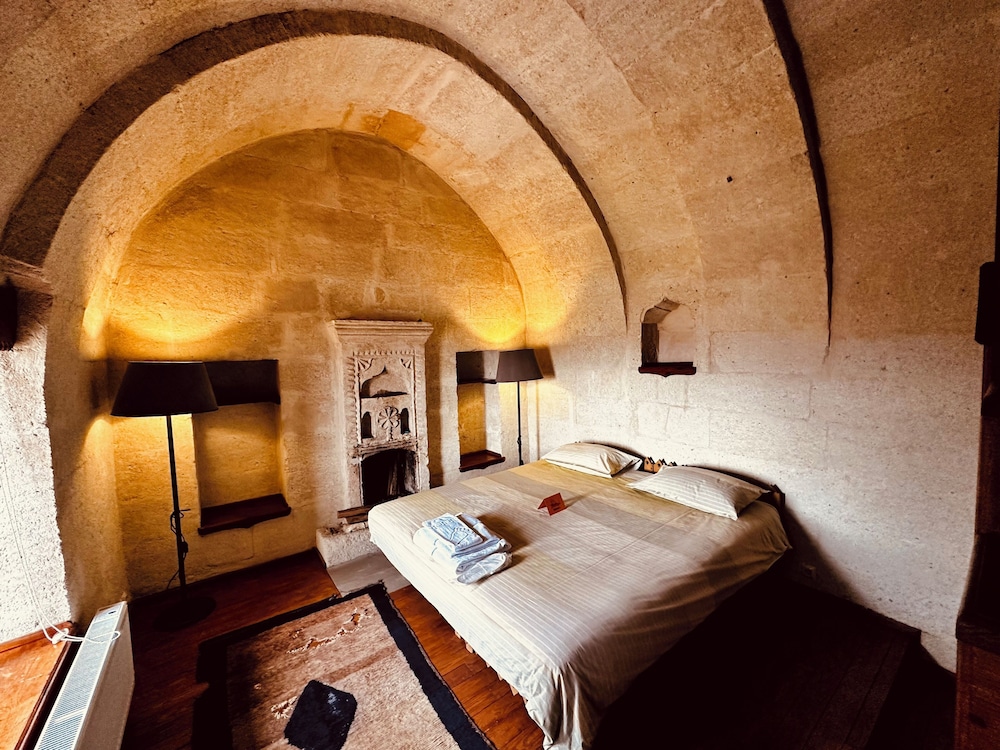 Les Maisons De Cappadoce 10/75