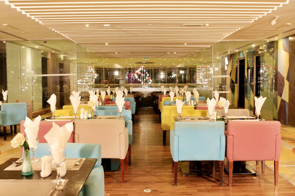restaurant cafeteria
