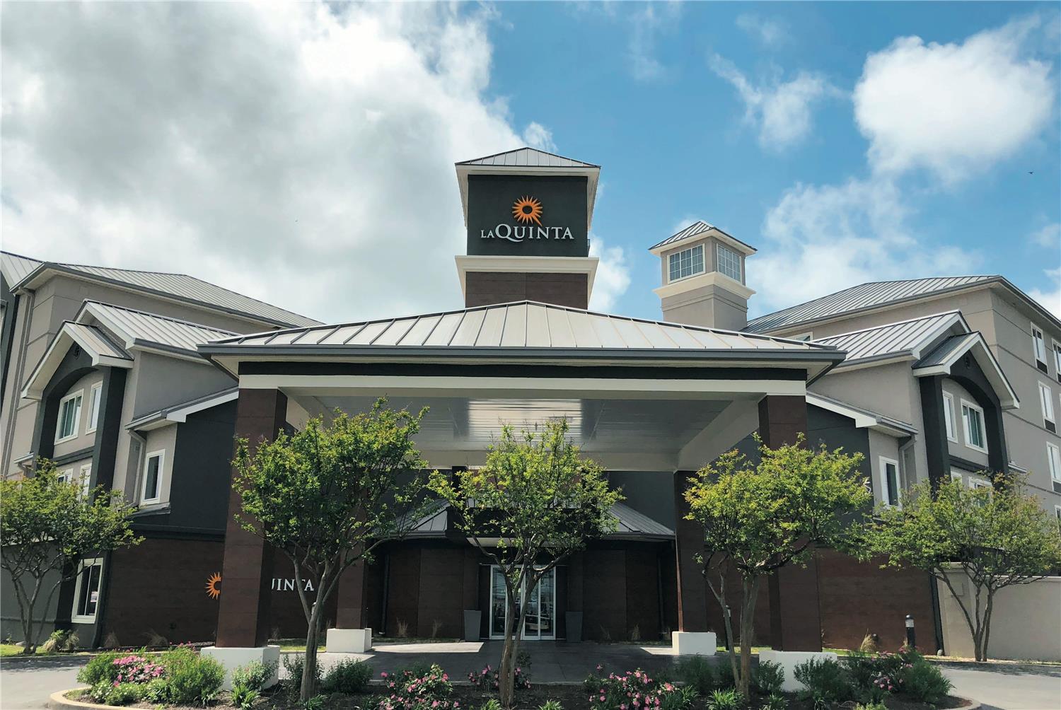 La Quinta Inn & Suites by Wyndham Austin Airport 2/46