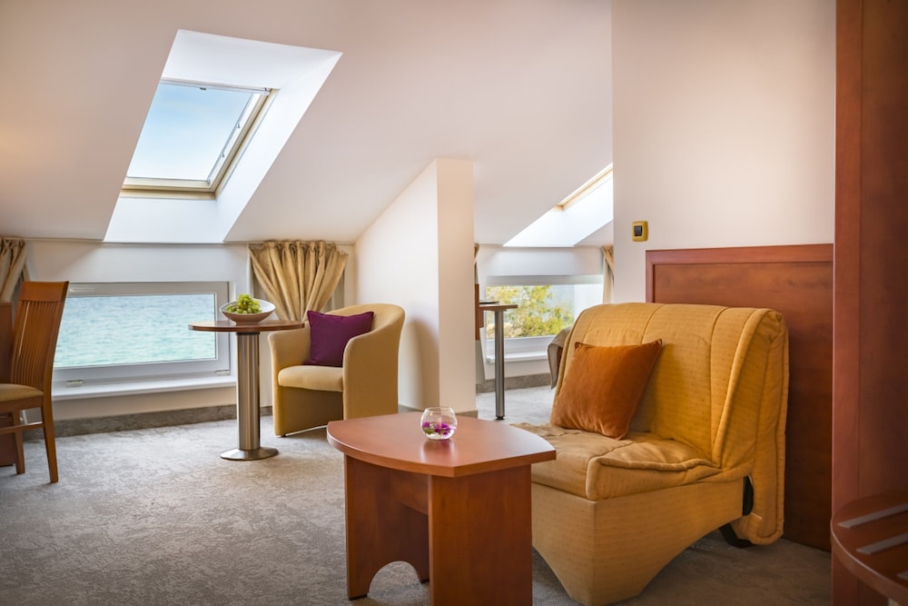 Sunny Baska Residence by Valamar 33/61