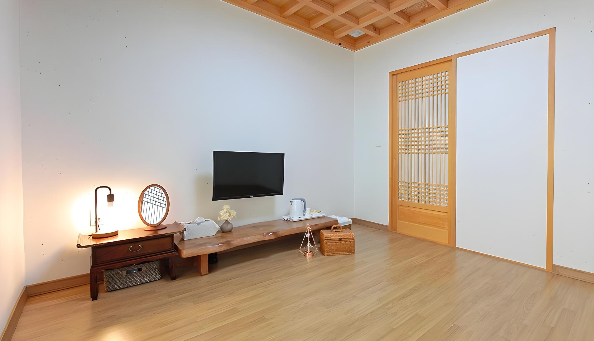 Cheonggong Hanokstay 5/57