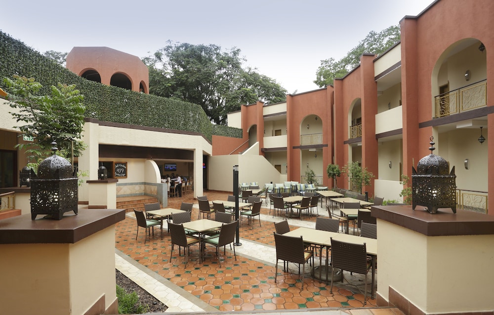 Khoroni Hotel 43/47
