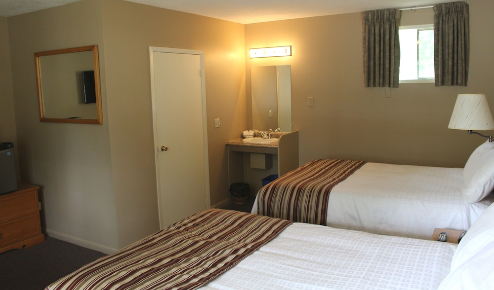 Colonial Resort and Spa 14/70