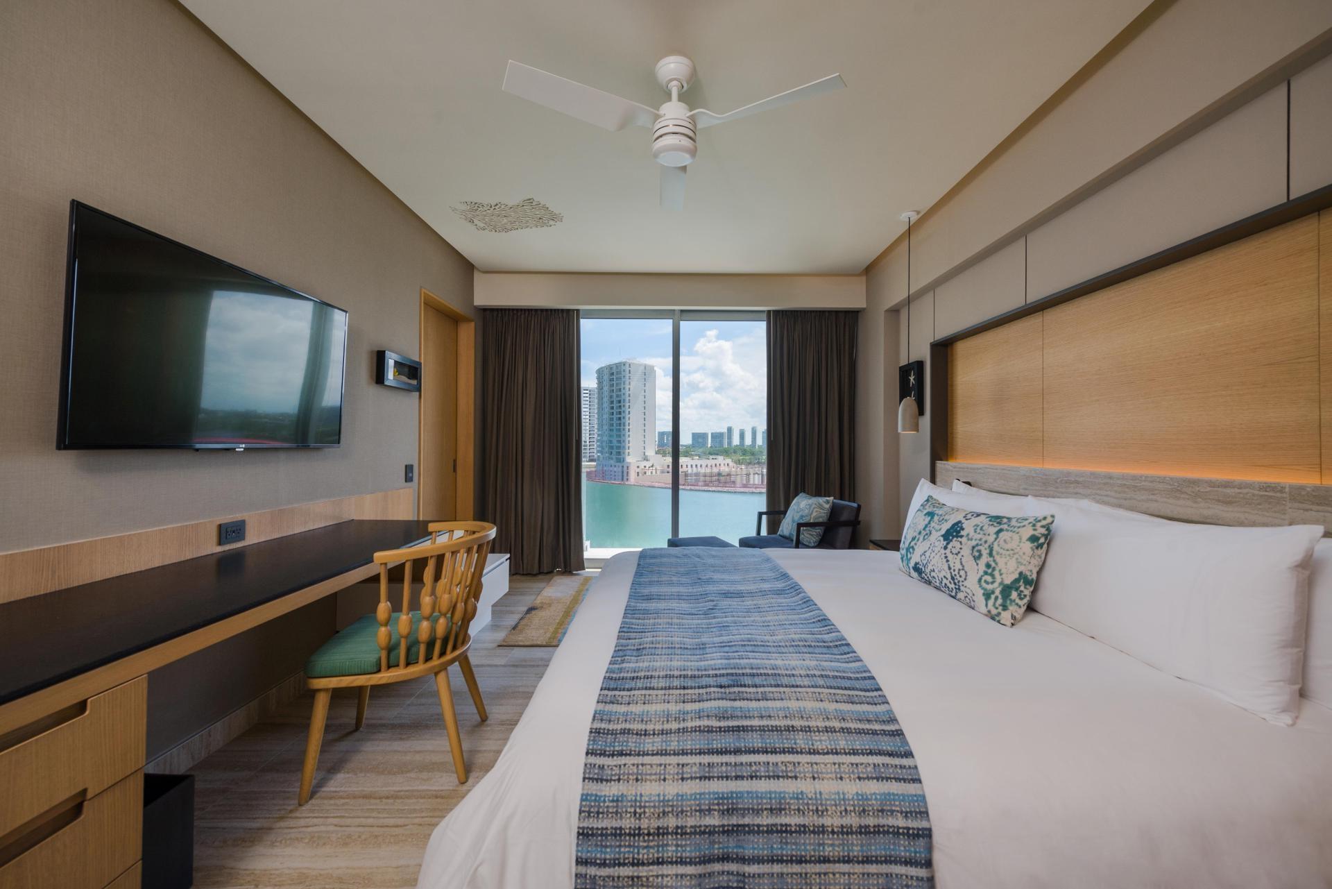 Junior Suite, Living Area