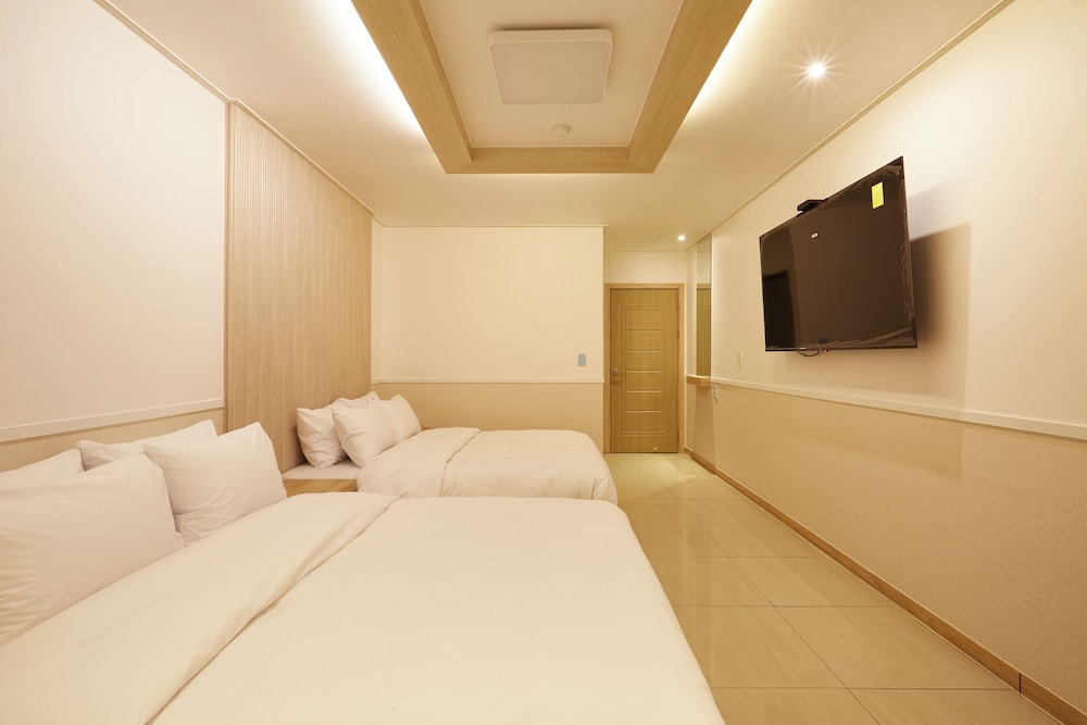 JM Hotel 16/66