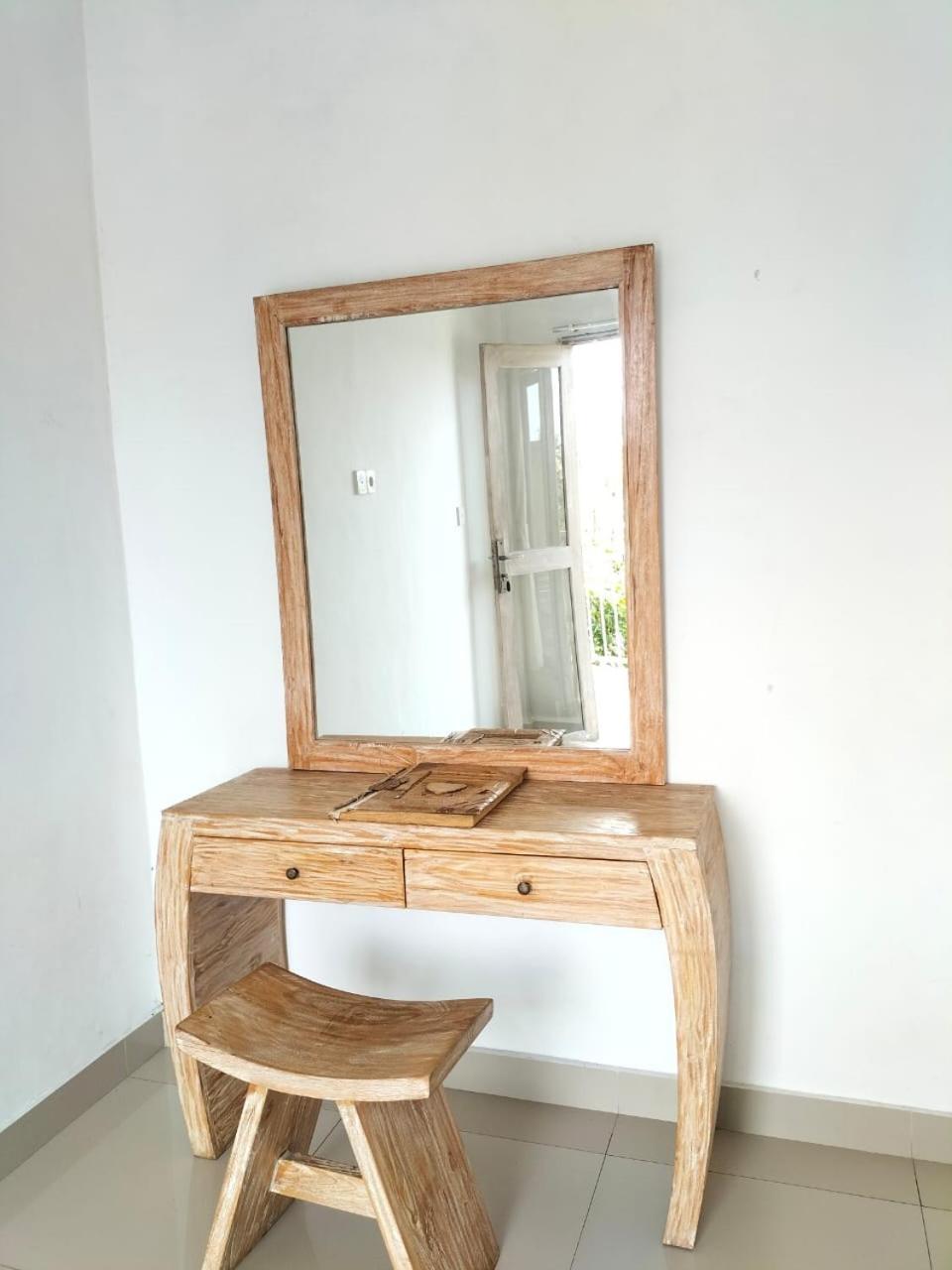 Uma Kutuh 2 49/50